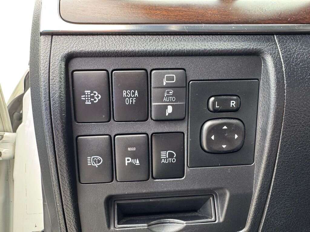 Toyota Land Cruiser SUV / Terénní 4,5 l 186 kw