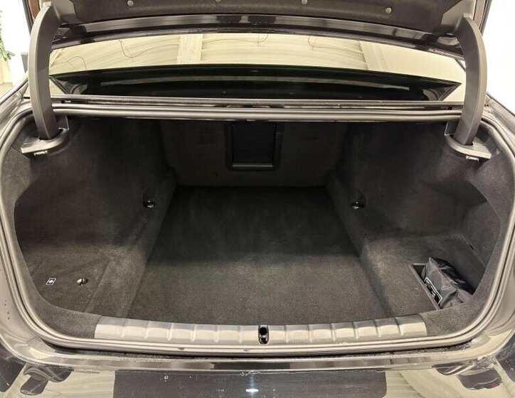 BMW Řada 7 Sedan / Limuzína 3,0 l 220 kw