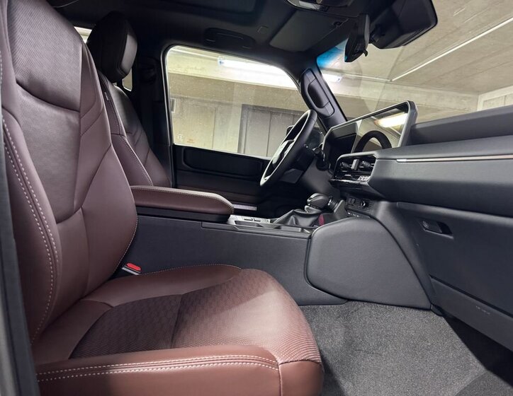 Toyota Land Cruiser 10