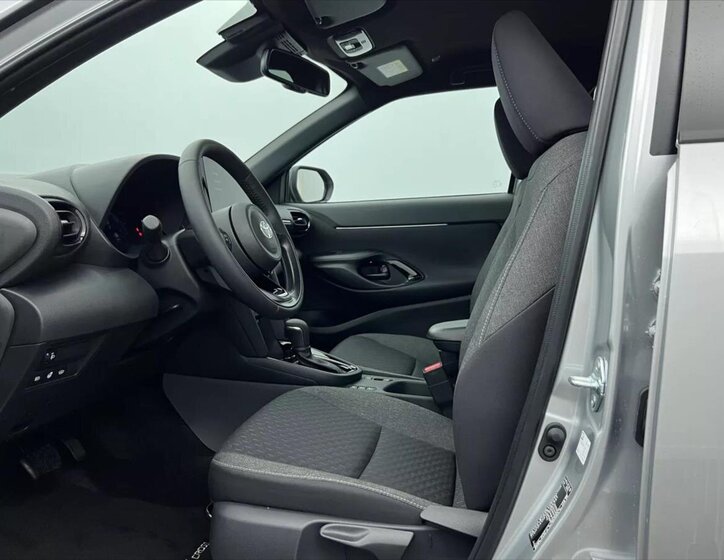 Toyota Yaris Cross SUV 1,5 l 96 kw