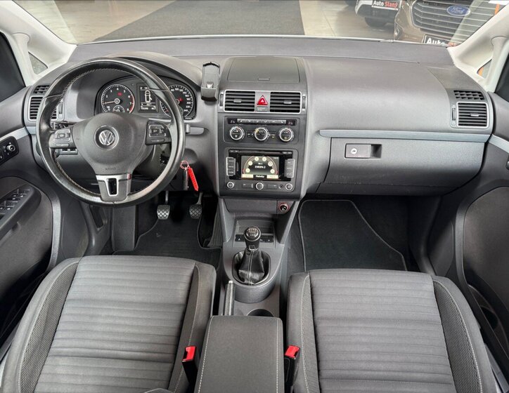 Volkswagen Touran Kombi 1,2 l 77 kw