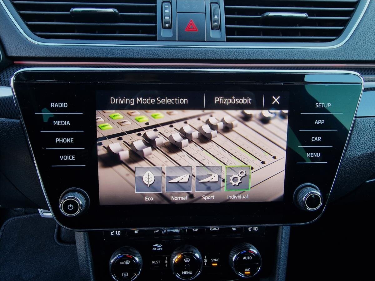 Škoda Superb Kombi 2,0 l 140 kw