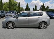 Toyota Verso 6