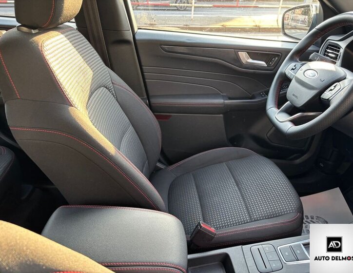 Ford Kuga SUV / Terénní 1,5 l 88 kw