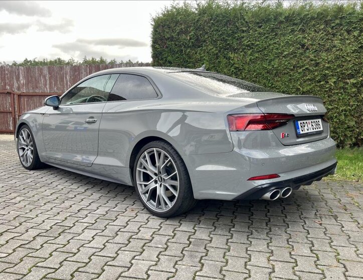 Audi S5 Kupé 3,0 l 255 kw