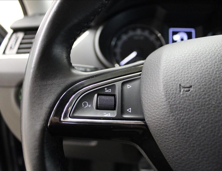 Škoda Octavia Sedan / Limuzína 1,6 l 85 kw