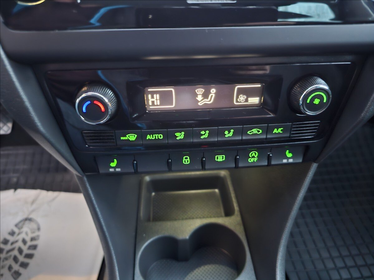 Škoda Rapid Hatchback 999,0 81 kw