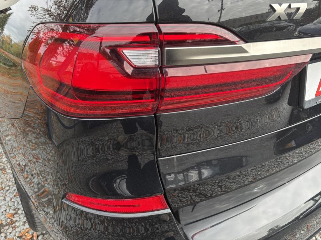 BMW X7 SUV 3,0 l 294 kw