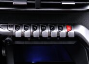 Peugeot 5008 SUV 1,2 l 96 kw