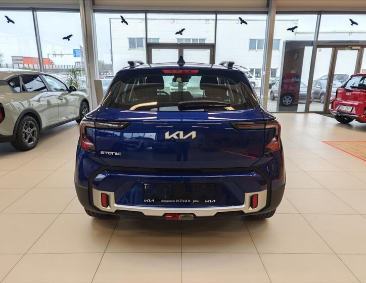 KIA Stonic CUV / Crossover 998,0 74 kw