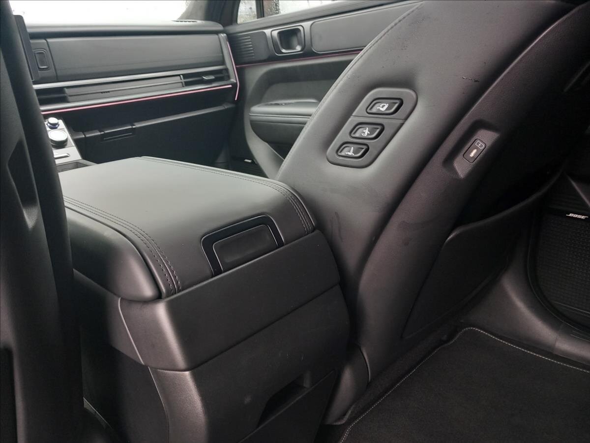 Hyundai Santa Fe SUV / Terénní 1,6 l 117 kw