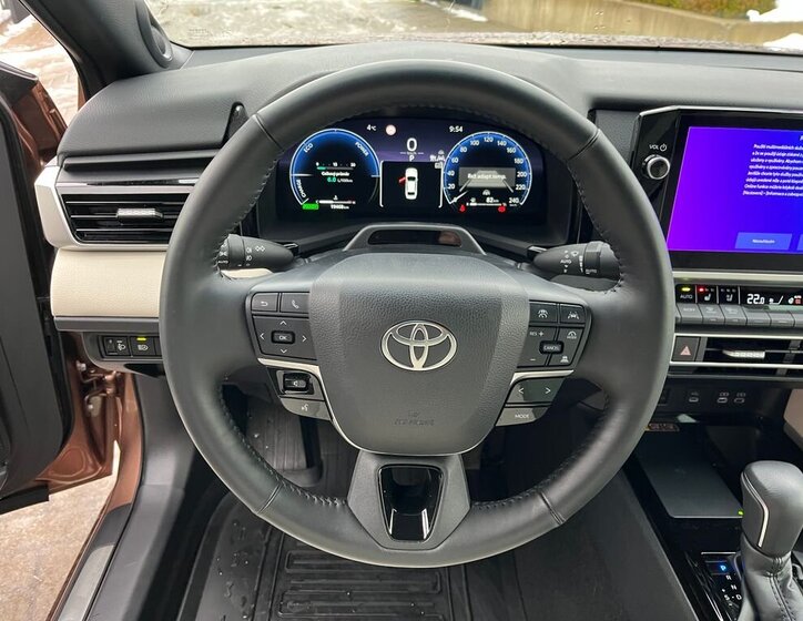 Toyota Camry Sedan 2,5 l 137 kw