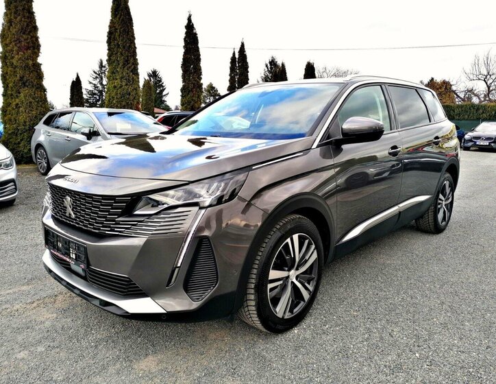 Peugeot 5008 SUV / Terénní 1,5 l 96 kw