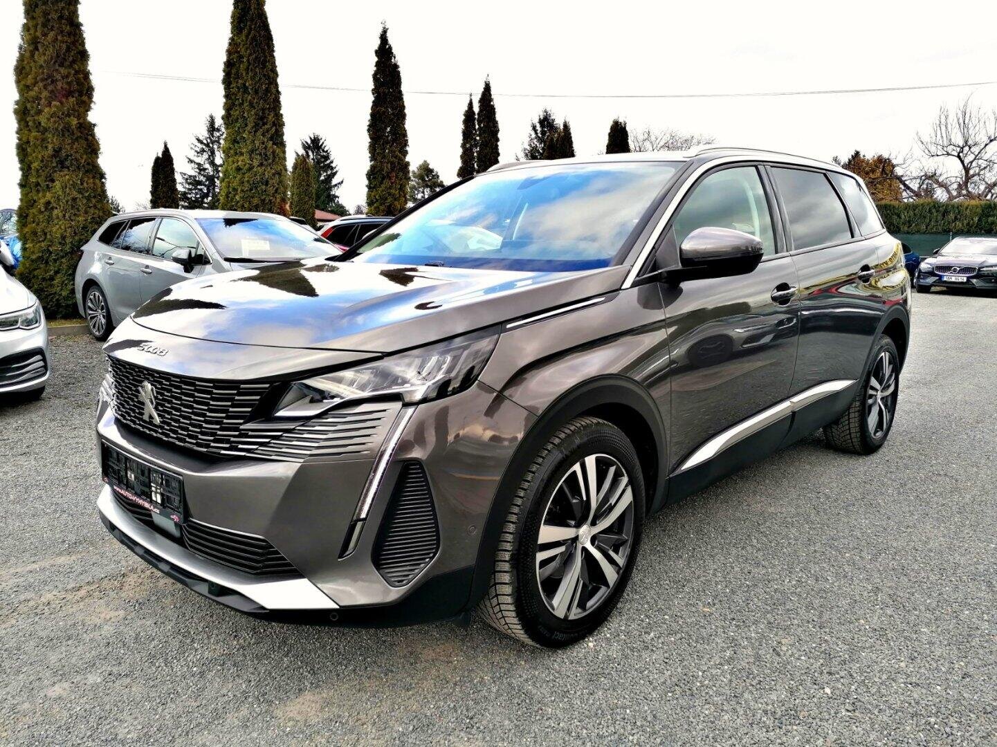 Peugeot 5008 SUV / Terénní 1,5 l 96 kw