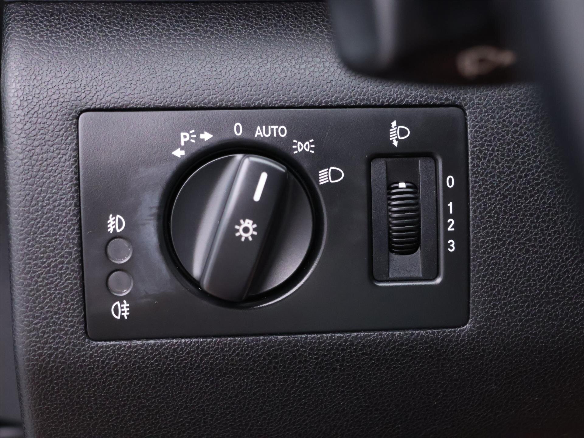 Mercedes-Benz Třídy B Hatchback 1,5 l 70 kw