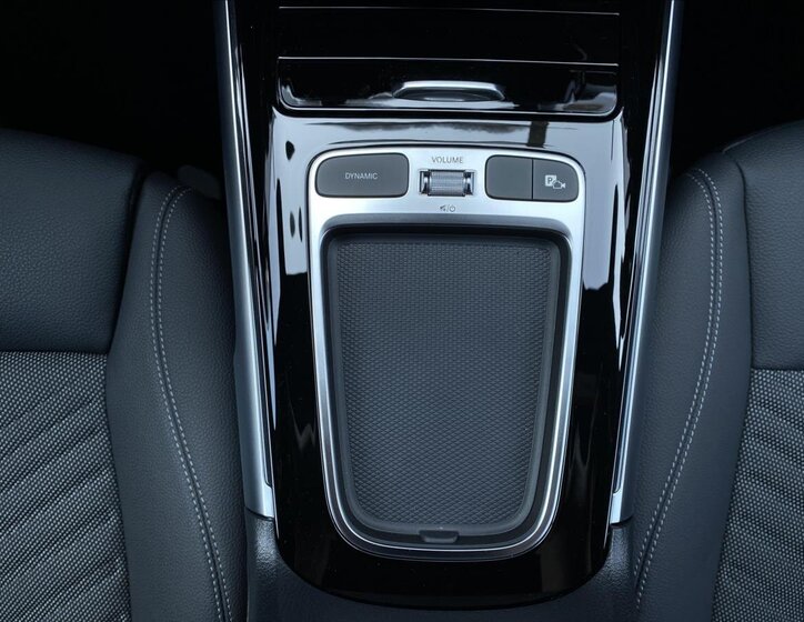 Mercedes-Benz GLB SUV / Terénní 2,0 l 110 kw