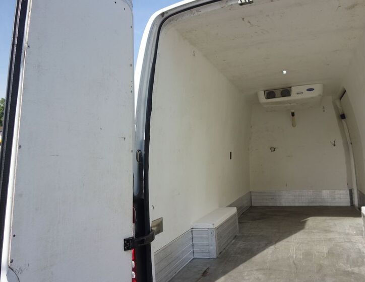 Mercedes-Benz Sprinter 28