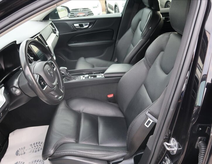 Volvo V60 Kombi 2,0 l 140 kw