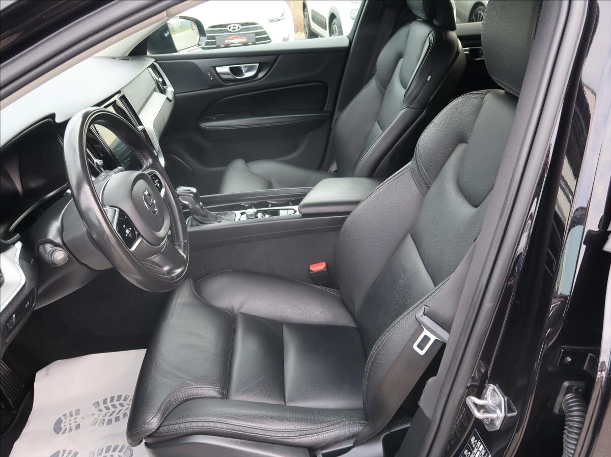 Volvo V60 Kombi 2,0 l 140 kw