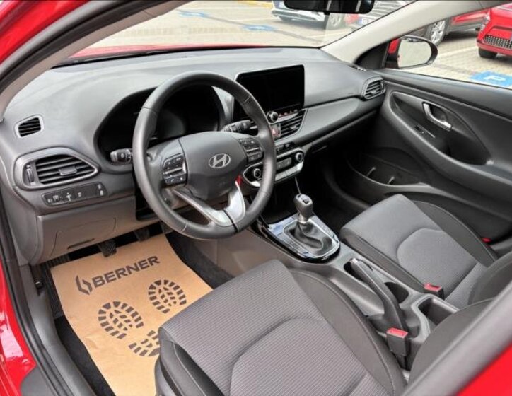 Hyundai i30 Kombi 1,5 l 70 kw