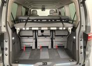 Volkswagen Multivan 14