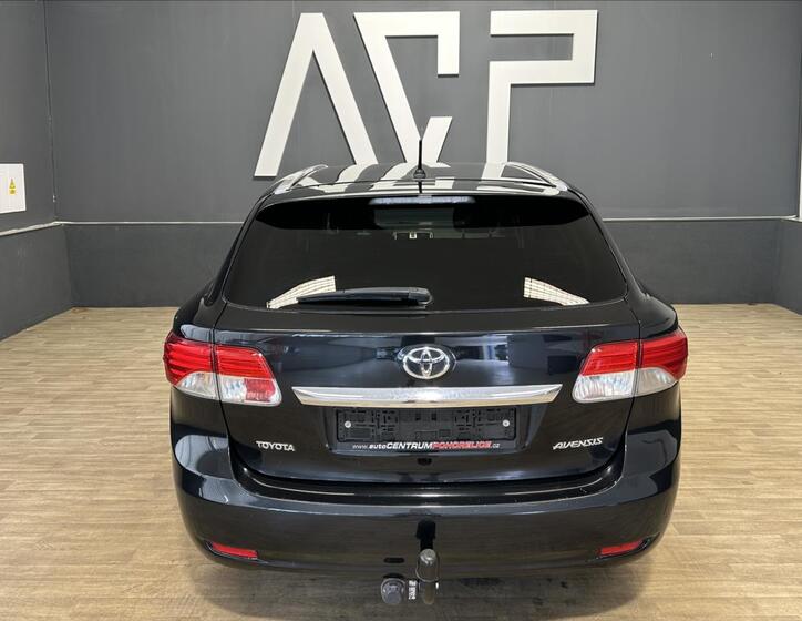 Toyota Avensis 7