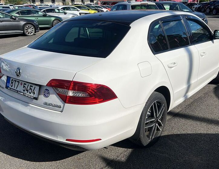 Škoda Superb 4
