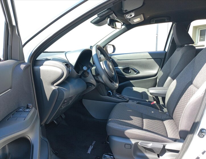 Toyota Yaris Cross SUV / Terénní 1,5 l 68 kw