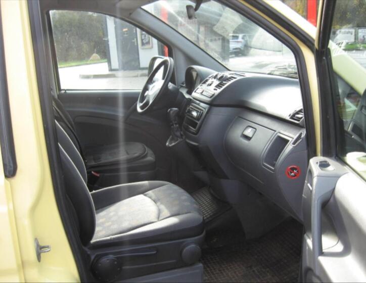 Mercedes-Benz Vito 9