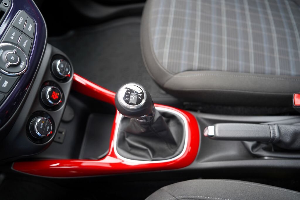 Opel Adam Hatchback 1,4 l 64 kw