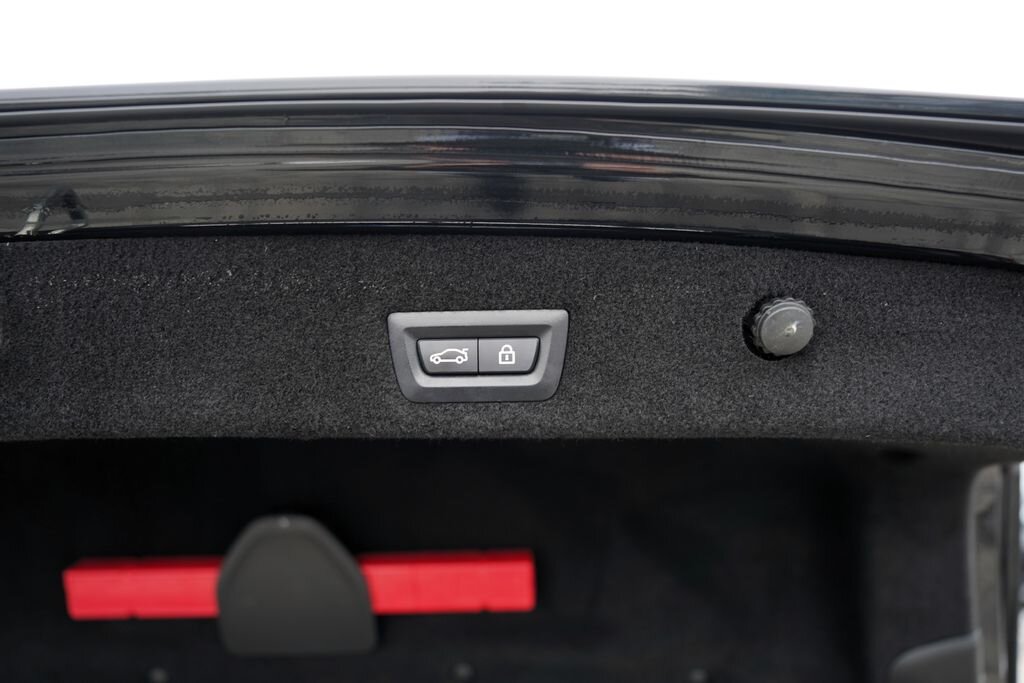 BMW Řada 7 Sedan 3,0 l 210 kw