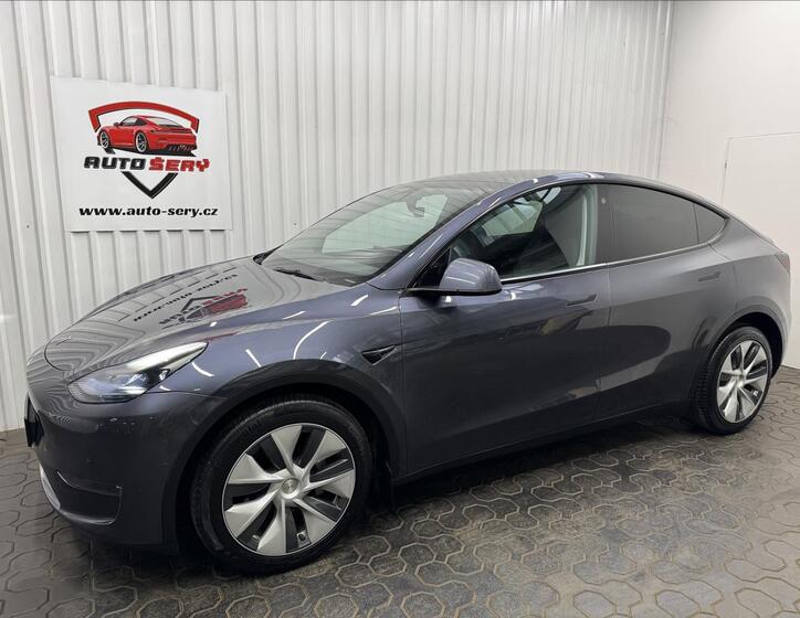 Tesla Model Y 3