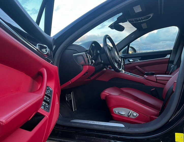 Porsche Panamera Hatchback 3,7 l 228 kw