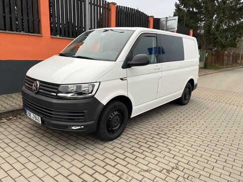 Volkswagen Transporter Kombi 2,0 l 110 kw