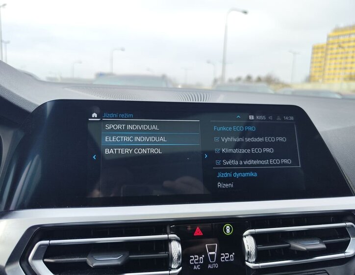 BMW Řada 3 Sedan / Limuzína 2,0 l 215 kw