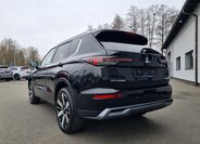 Mitsubishi Outlander SUV 2,4 l 225 kw