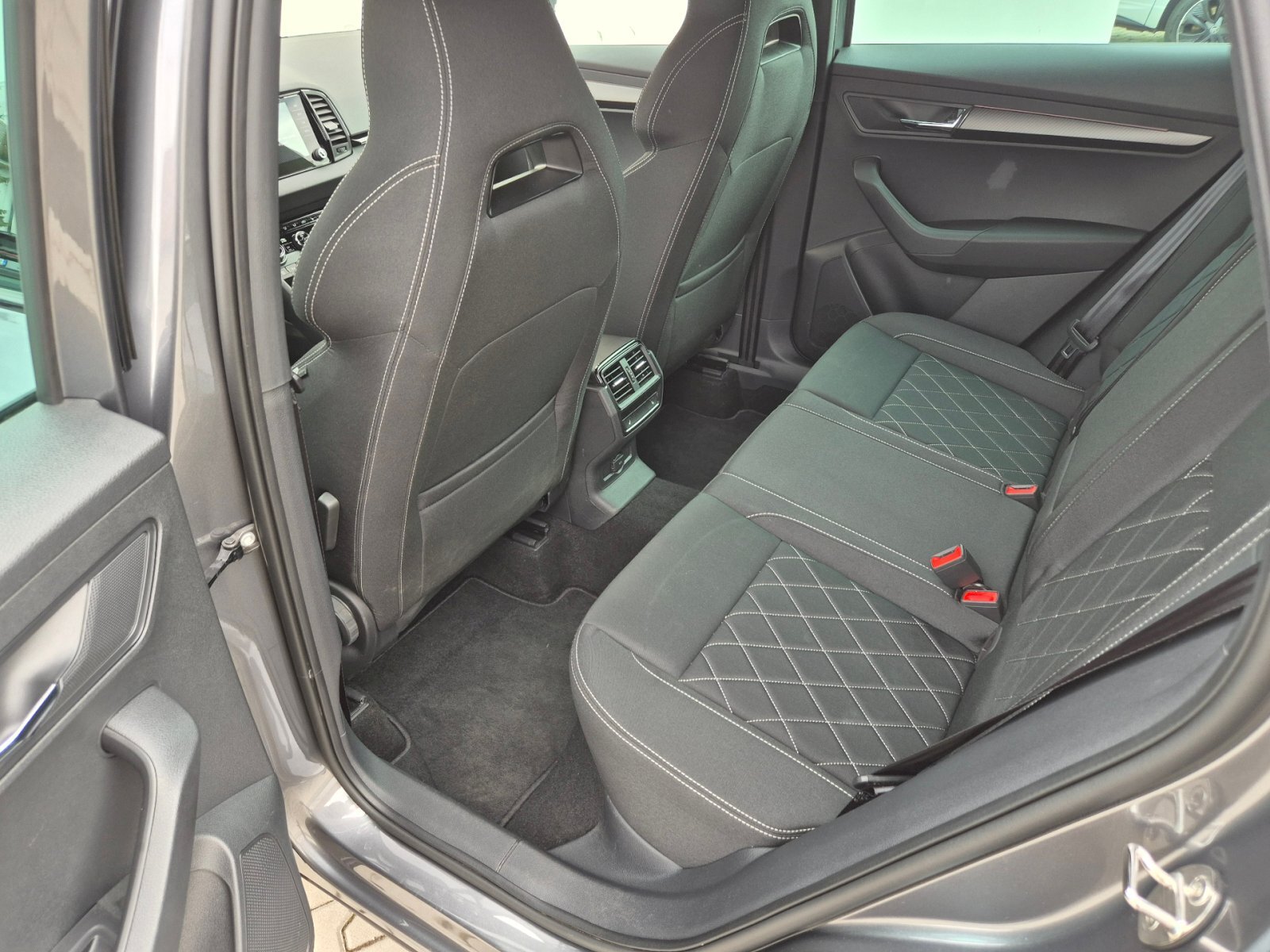 Škoda Karoq SUV / Terénní 1,5 l 110 kw