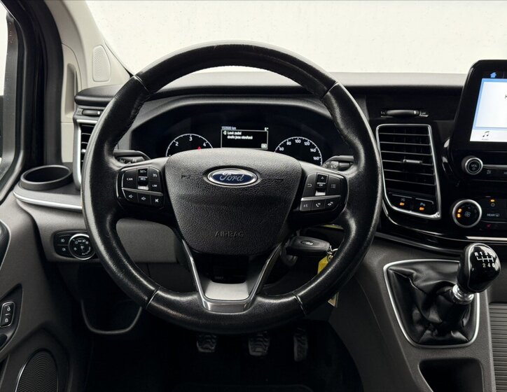 Ford Tourneo Custom MPV 2,0 l 125 kw