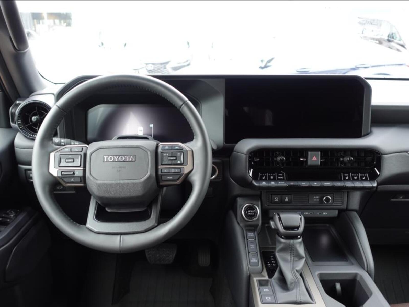 Toyota Land Cruiser 8