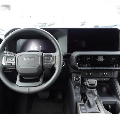 Toyota Land Cruiser 8