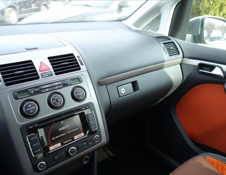 Volkswagen Touran MPV 2,0 l 103 kw
