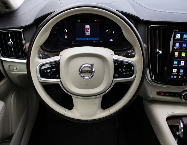 Volvo V90 Kombi 2,0 l 173 kw