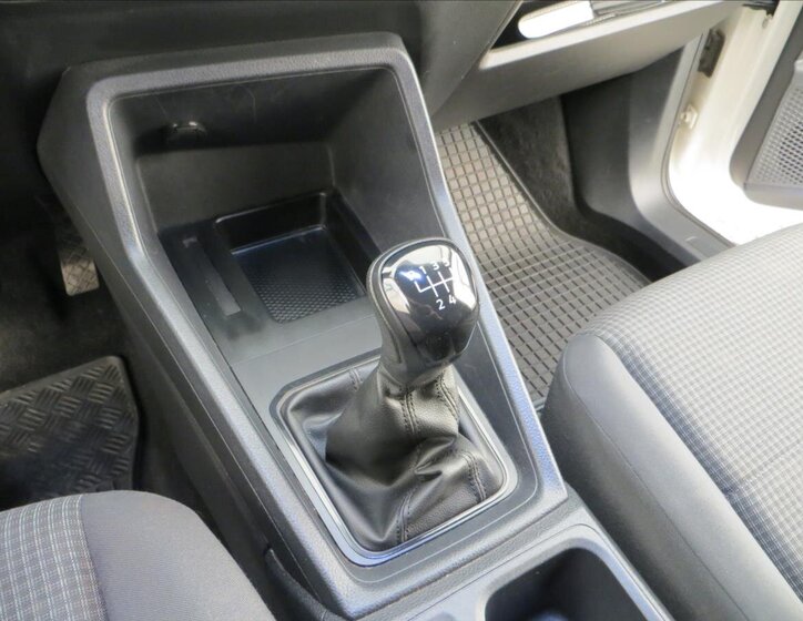 Volkswagen Caddy Skříň 2,0 l 75 kw