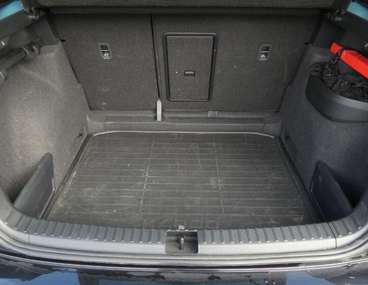 Škoda Karoq SUV / Terénní 1,5 l 110 kw