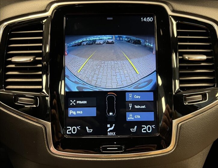 Volvo XC90 SUV / Terénní 2,0 l 240 kw