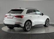 Audi Q3 SUV / Terénní 1,5 l 110 kw