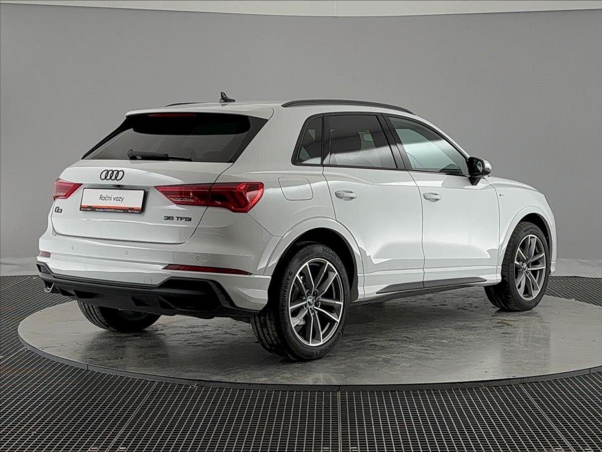 Audi Q3 SUV / Terénní 1,5 l 110 kw