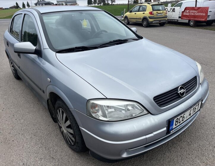Opel Astra Hatchback 1,7 l 55 kw