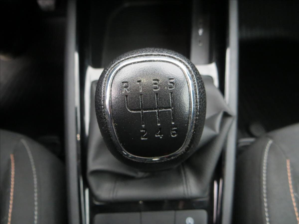 Škoda Scala Hatchback 1,5 l 110 kw