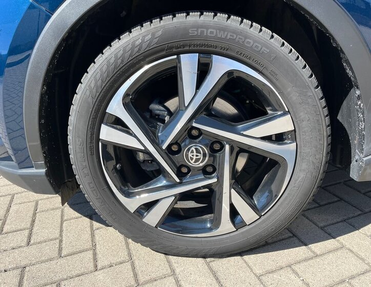 Toyota C-HR SUV / Terénní 2,0 l 112 kw